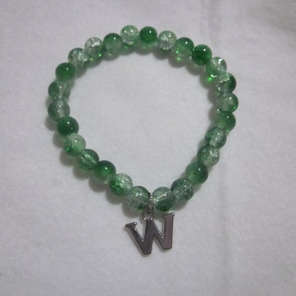 Green and White Two Tone Crackle Initial W Charm Bracelet. - Picture 1 of 4
